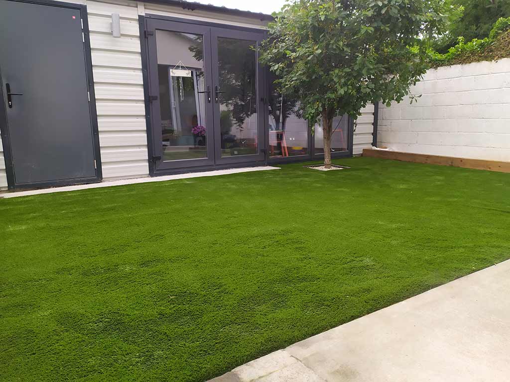 artificial-grass-installers-Co-Cork-back-garden